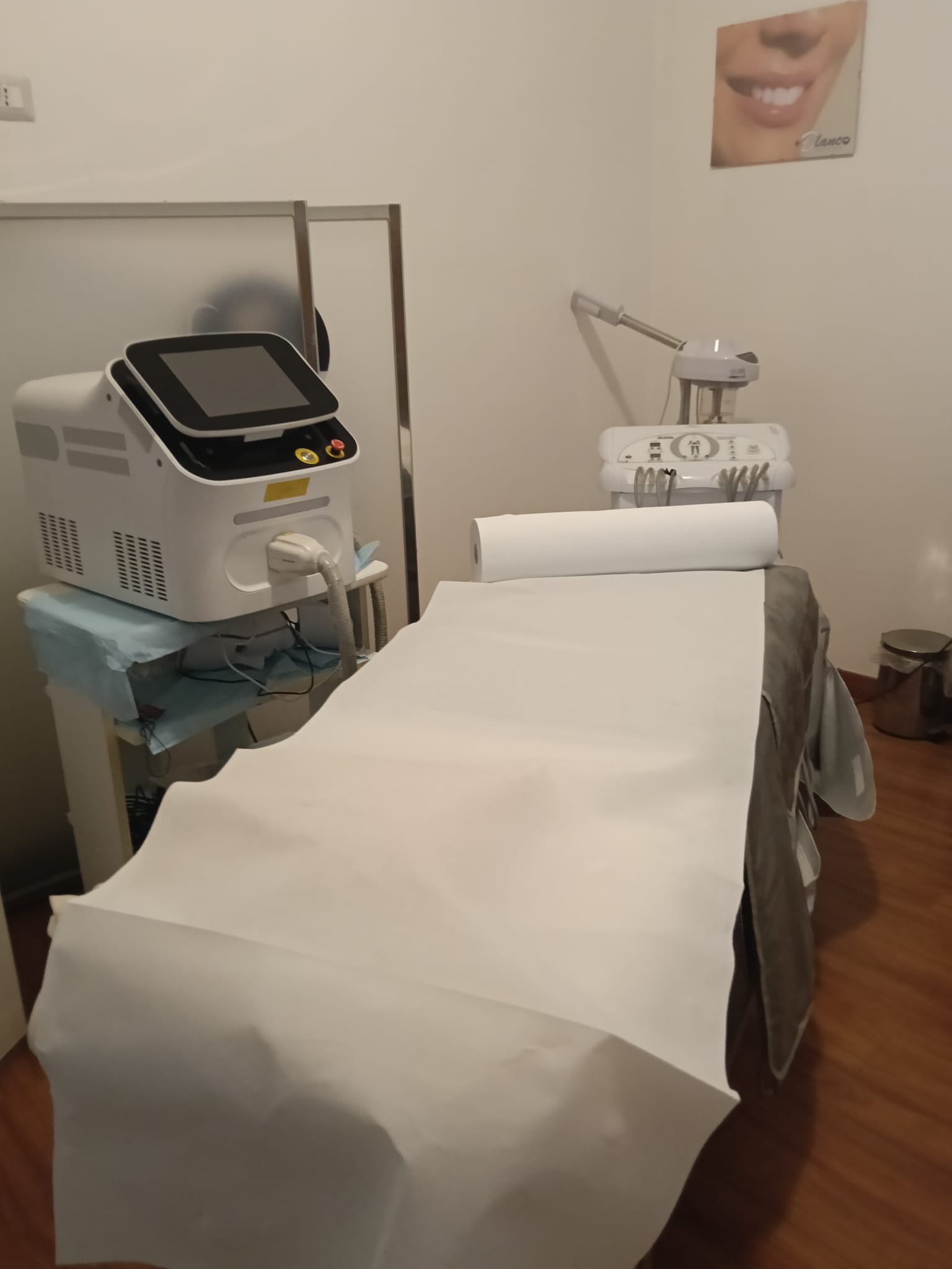Stanza laser Daniela Center